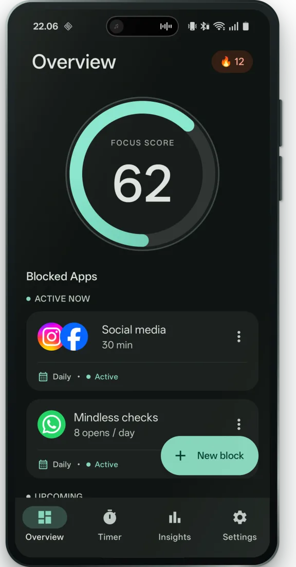 The Hush overview screen showing a focus score and active blocks